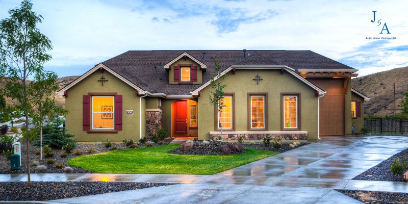 Finding and Purchasing Your First Home: 5 Pro Tips to Help You Out 5 tips to help you find & purchase your first home